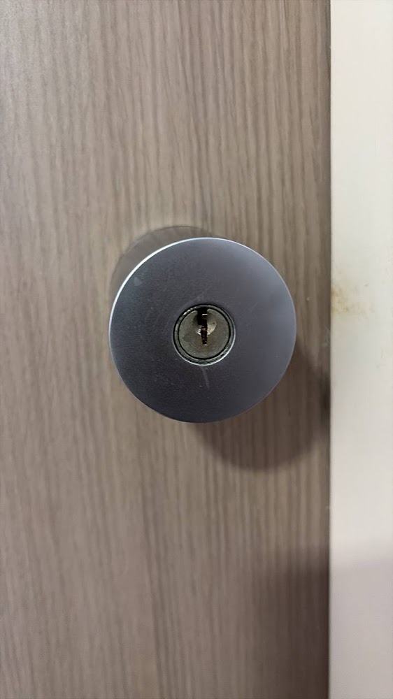 AX Locksmith Sembawang (No Key Duplication)